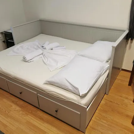 Dusko Karaman Apartment *